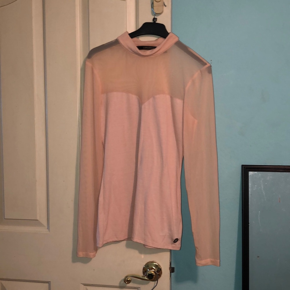 Cute Kardashian’s top